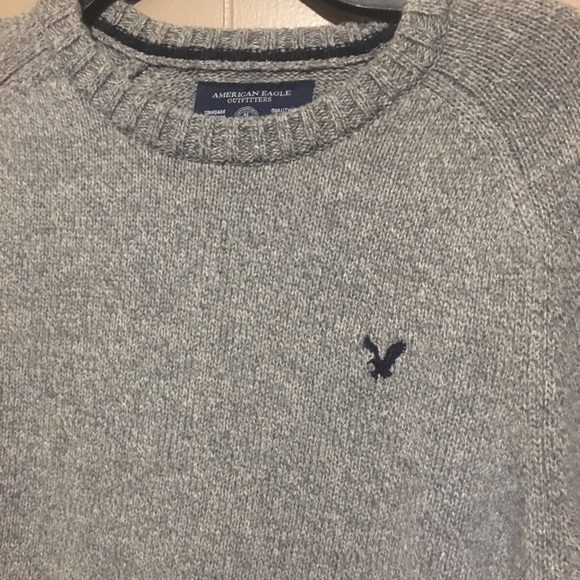 American eagle sweater mens medium gray in color - Picture 3 of 6
